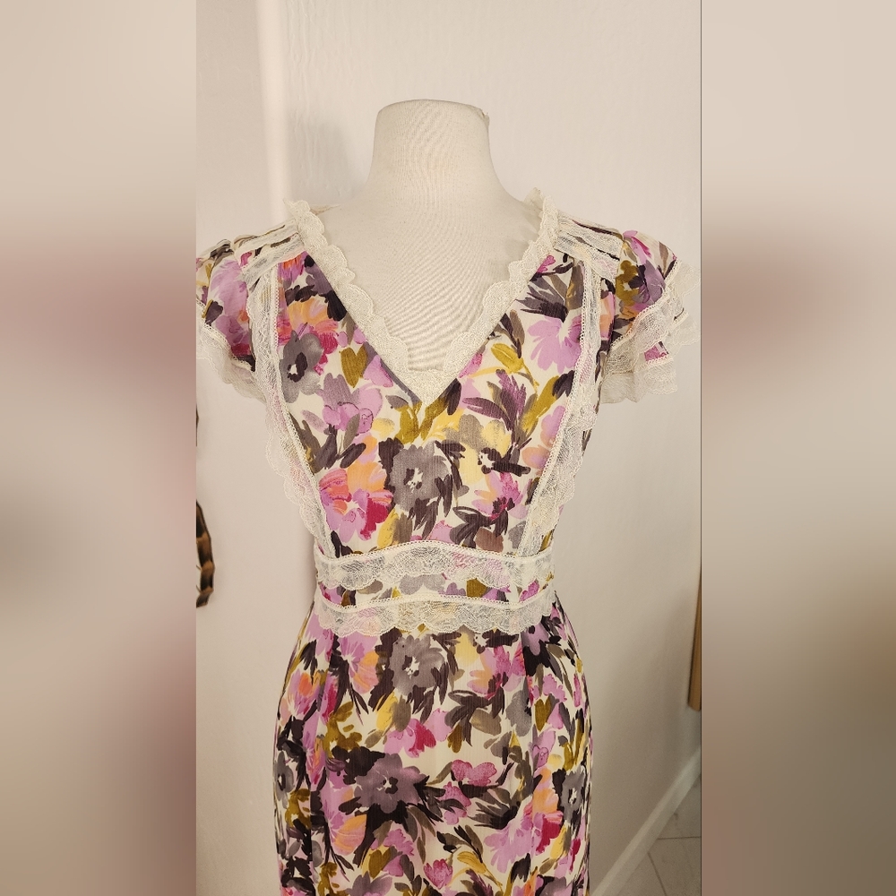 Orchid bouquet & classic cream Catlett Recycled Crinkle Lace Trim Midi Dress